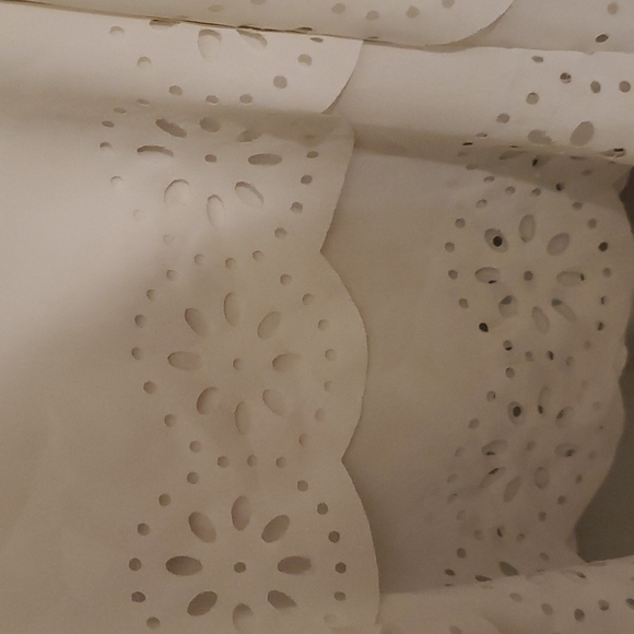 Muan White Tank | Size M - Picture 4 of 8